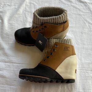 Sorel Women's Wedge Winter Boots in Black, Tan, Cream with Knit Cuff